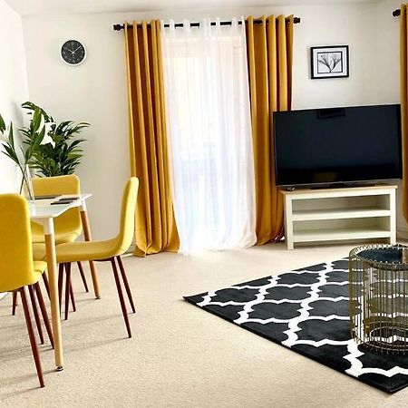 ווסט ת'ורוק Smartrips Apartments - Lakeside/Thurrock מראה חיצוני תמונה