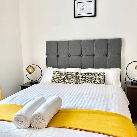 ווסט ת'ורוק Smartrips Apartments - Lakeside/Thurrock מראה חיצוני תמונה